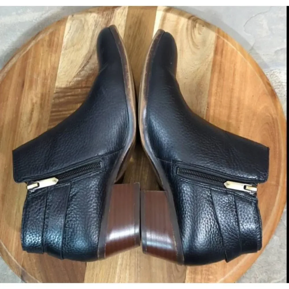 Sam‎ Edelman Petal Black Leather Bootie Size 6.5